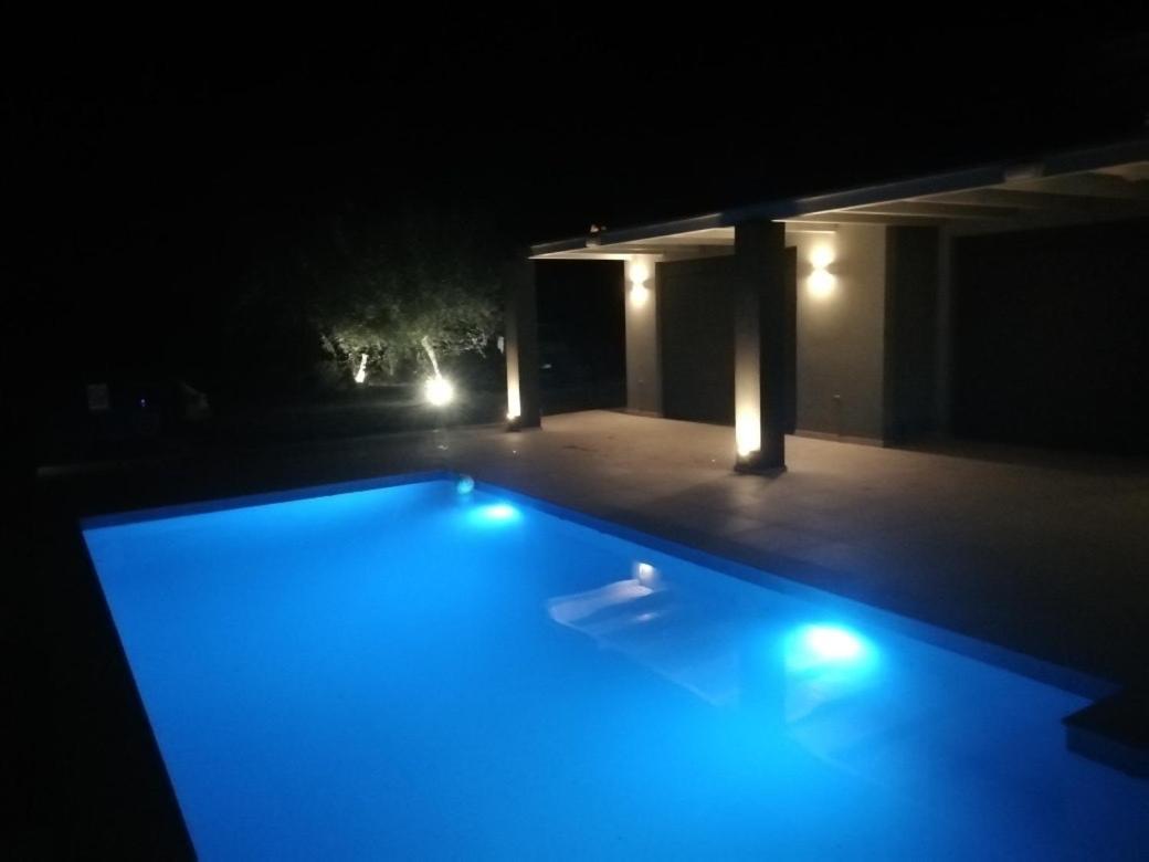 Avithos Blue Villas Svoronata Exterior foto
